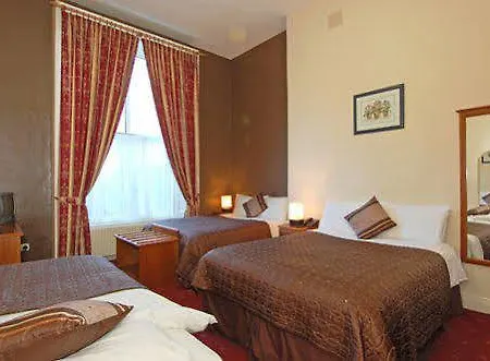 Otel Maple 2*