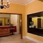 Maple Hotel