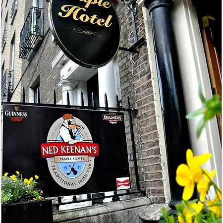 Maple Hotell