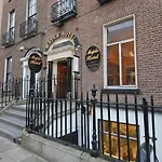 Maple Hotel 2*