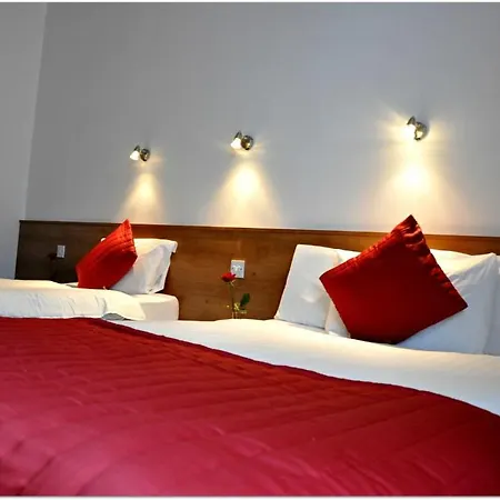 Hotel Maple